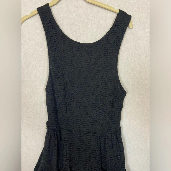 Free People black  lace overlay pocket cut-out mini dress Sz XS - Picture 6 of 14